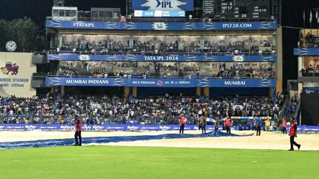 Wankhede Stadium Mumbai Pitch Report and Weather Forecast for MI vs LSG Match 47