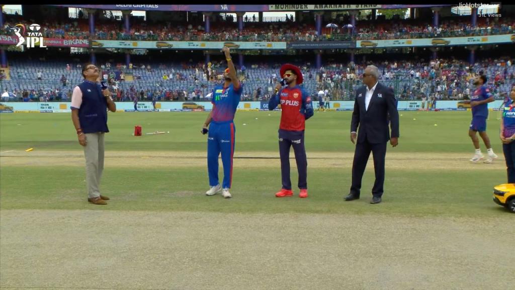 DC vs PBKS Toss Report: No Mitchell Starc as Delhi Capitals Win Crucial Toss and Opt to Bat